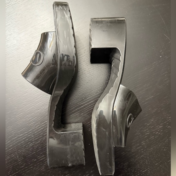 GUCCI LOGO BLACK RUBBER PLATFORM SLIDES / SANDAL / WOMENS HEELS - Picture 7 of 11